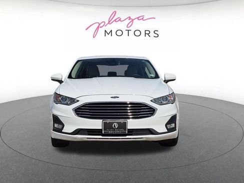 Used 2020 Ford Fusion SE w/ Equipment Group 151A FWD image 2