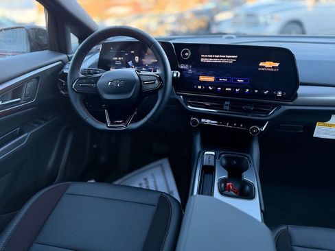 New 2026 Chevrolet Equinox EV RS FWD image 10