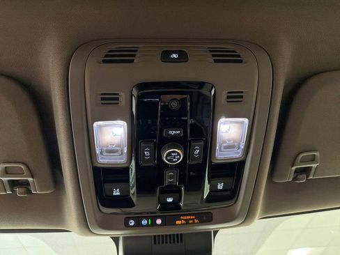 New 2026 GMC Yukon Denali w/ Denali Reserve Package AWD/4WD image 16