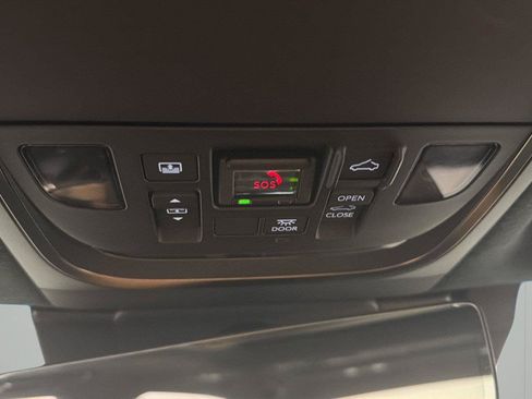 Used 2022 Lexus LS 500 AWD w/ Luxury Package image 21