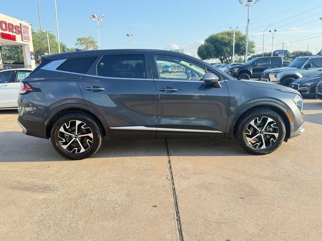 Used 2023 Kia Sportage EX FWD image 8