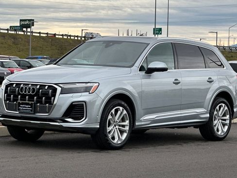 Used 2025 Audi Q7 3.0T Premium Plus image 7