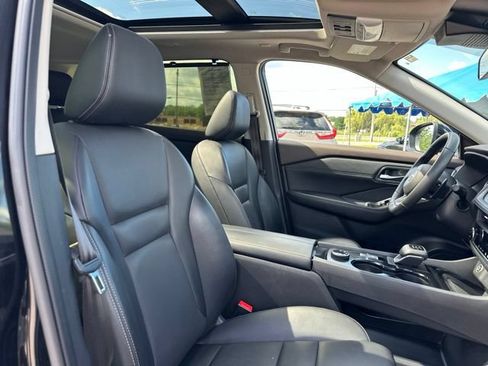 Certified 2023 Nissan Rogue SV w/ SV Premium B Package AWD/4WD image 23