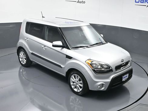 Used 2013 Kia Soul + image 42