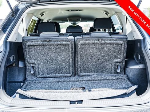 Used 2024 Volkswagen Tiguan S image 29