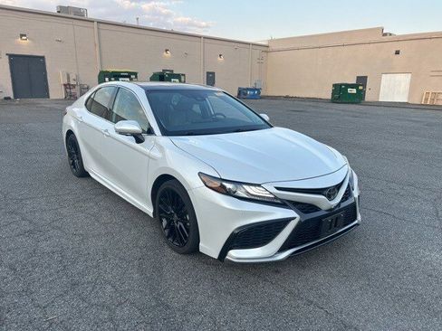 Used 2023 Toyota Camry XSE w/ Navigation Package image 11