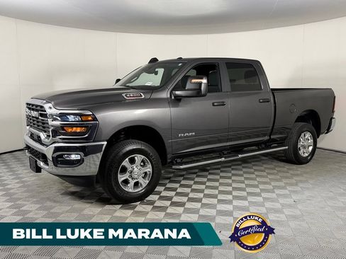 Used 2025 RAM 2500 Big Horn AWD/4WD image 1