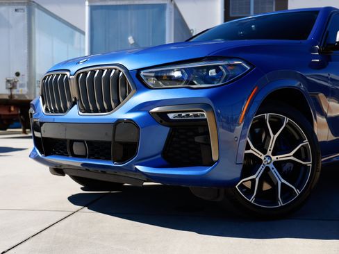 Used 2020 BMW X6 M50i image 25