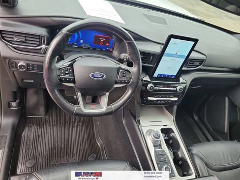 Certified 2021 Ford Explorer ST w/ ST Street Pack image 9