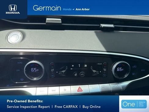 Used 2025 Genesis GV70 3.5T Sport w/ Sport Advanced Package AWD/4WD image 29