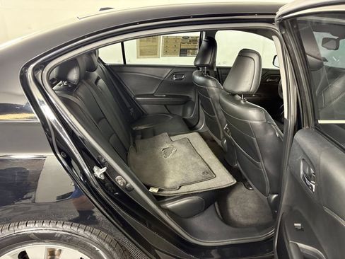 Used 2015 Honda Accord EX-L image 31