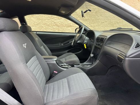 Used 2000 Ford Mustang GT RWD image 15