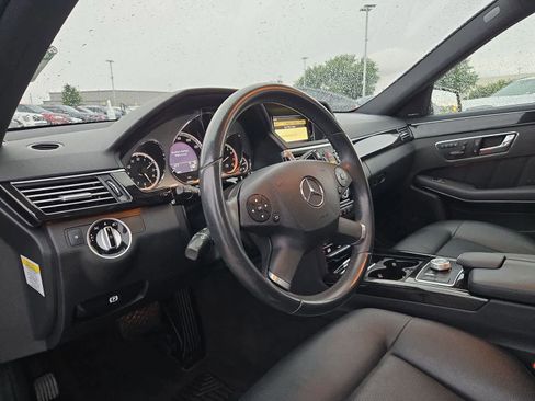 Used 2011 Mercedes-Benz E 350 Sedan image 2