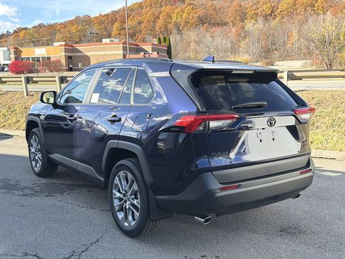 New 2025 Toyota RAV4 XLE Premium w/ Weather Package AWD/4WD image 5