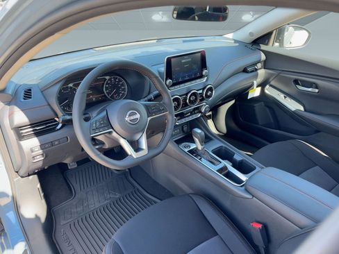 New 2025 Nissan Sentra SR w/ Trunk Package image 4
