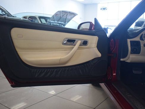 Used 2004 Mercedes-Benz SLK 230 image 55