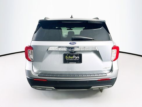 Used 2024 Ford Explorer XLT w/ Equipment Group 202A image 7