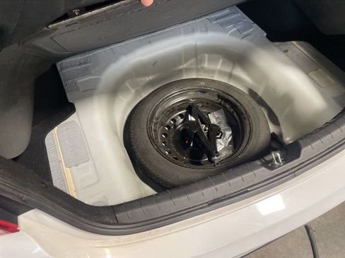 Used 2023 Kia K5 GT-Line image 34