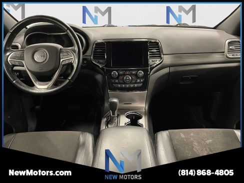 Used 2021 Jeep Grand Cherokee Laredo X AWD/4WD image 10