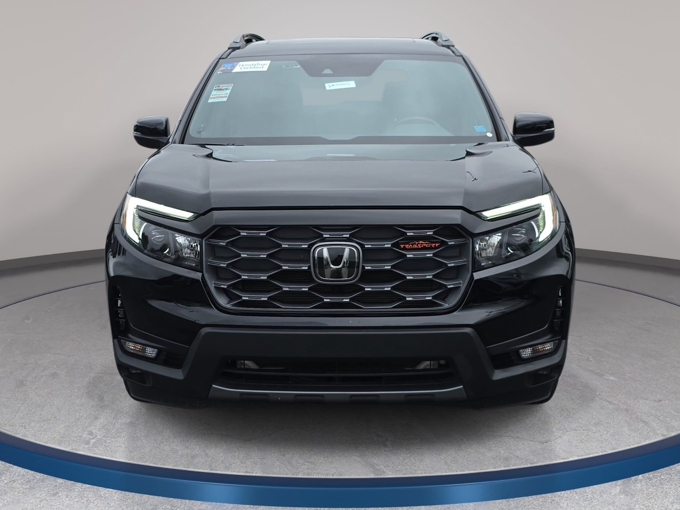 Certified 2025 Honda Passport TrailSport image 2