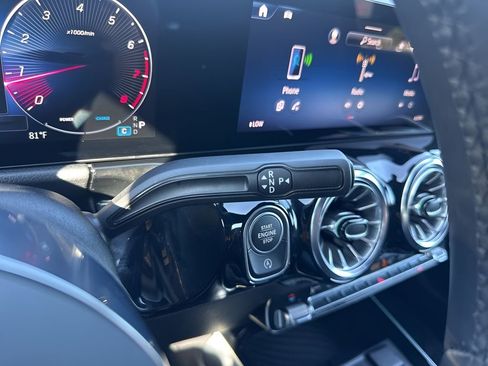 Used 2025 Mercedes-Benz GLA 250 image 17