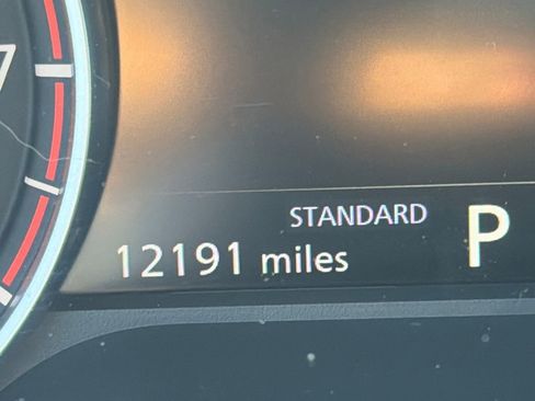 Certified 2025 Nissan Rogue SV image 28