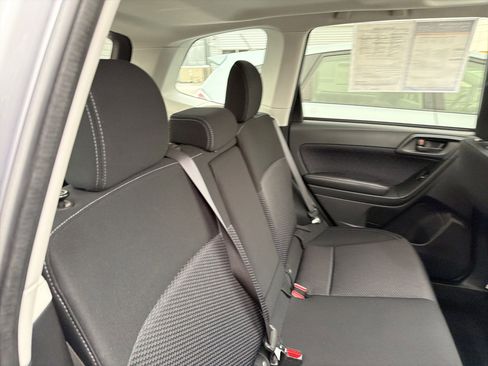 Used 2017 Subaru Forester 2.5i Premium w/ All-Weather Package image 61