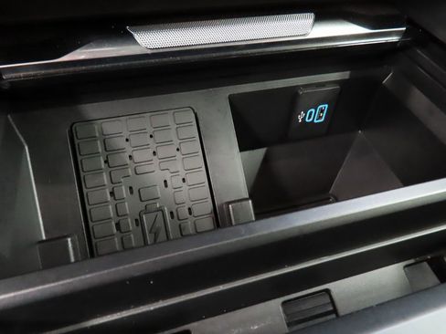 Used 2024 Ford F250 Platinum image 74