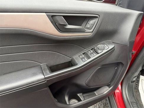 Used 2022 Ford Escape SE w/ Convenience Package image 15