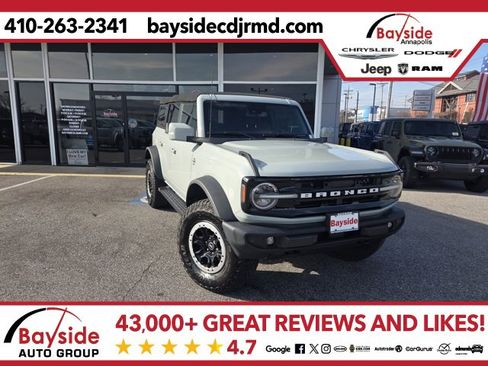 Used 2022 Ford Bronco Outer Banks w/ Sasquatch Package image 1