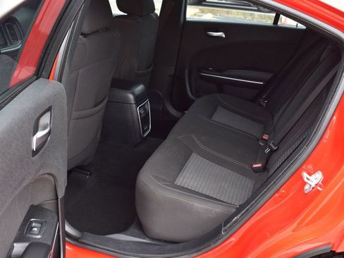 Used 2020 Dodge Charger SXT w/ Driver Convenience Group image 20