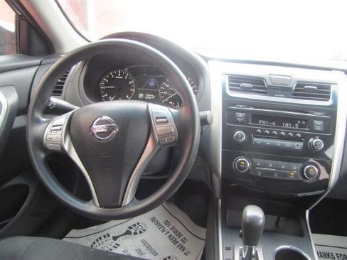 Used 2015 Nissan Altima 2.5 S w/ Power Driver Seat Package image 17
