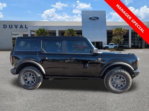 New 2025 Ford Bronco Badlands AWD/4WD image 3