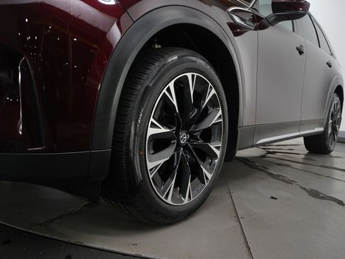 Used 2024 MAZDA CX-90 Plug-In Hybrid w/ Premium Plus image 28