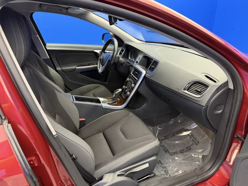 Used 2014 Volvo S60 T5 FWD image 24