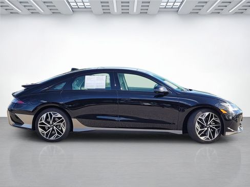 Certified 2024 Hyundai Ioniq 6 Limited RWD image 3