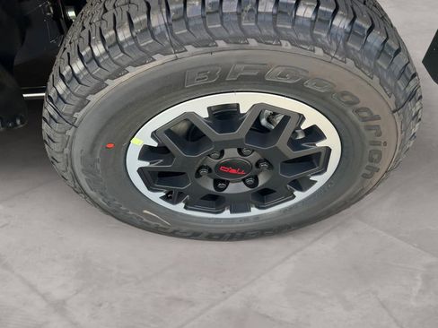 New 2026 Toyota Tacoma TRD Off-Road AWD/4WD image 14