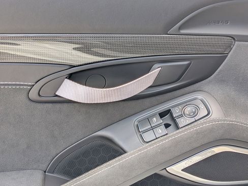 Certified 2023 Porsche 718 Boxster Spyder RWD image 15