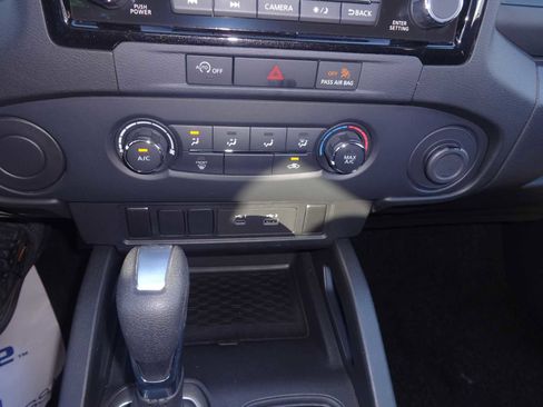 Used 2024 Nissan Frontier S w/ S Utility Package image 13
