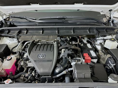 Used 2023 Toyota Highlander XLE image 35