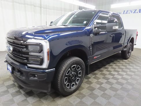 Used 2025 Ford F350 Platinum image 6