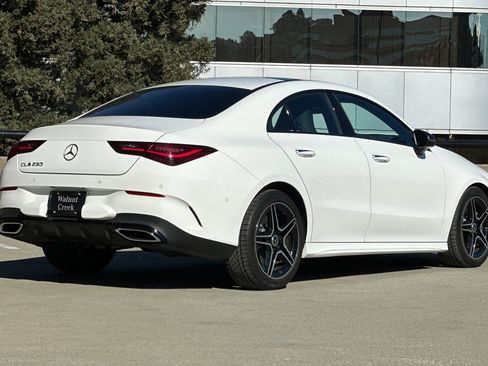 Used 2024 Mercedes-Benz CLA 250 image 9