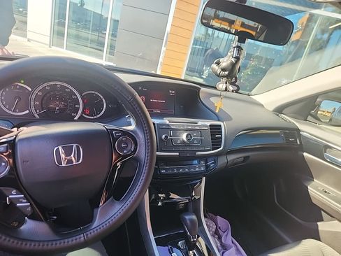 Used 2017 Honda Accord LX image 5