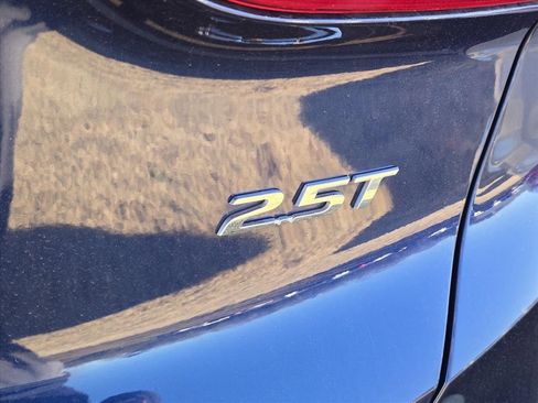 Used 2023 Hyundai Santa Fe Calligraphy image 10