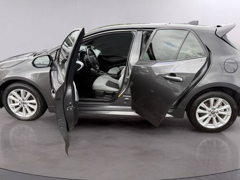 Used 2023 Toyota Corolla SE FWD image 8