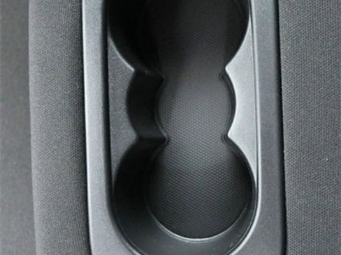 Used 2023 Kia Sorento LX image 13