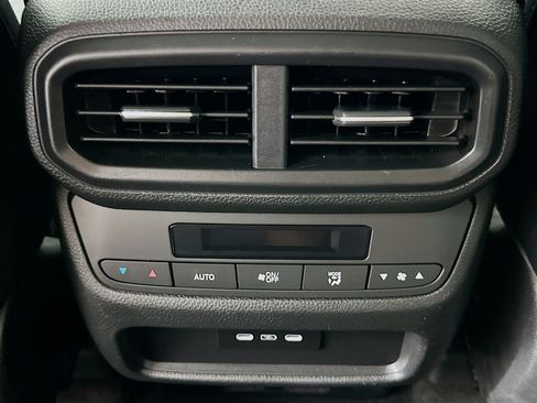 Used 2025 Honda Pilot EX-L image 26