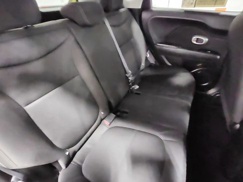 Used 2019 Kia Soul image 18