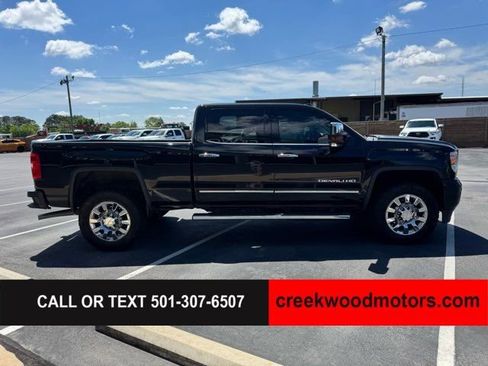 Used 2016 GMC Sierra 2500 Denali w/ Duramax Plus Package AWD/4WD image 7