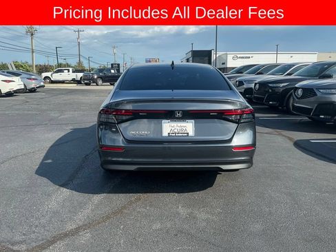 Used 2025 Honda Accord SE image 4
